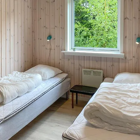 3 Bedroom In Holiday home *